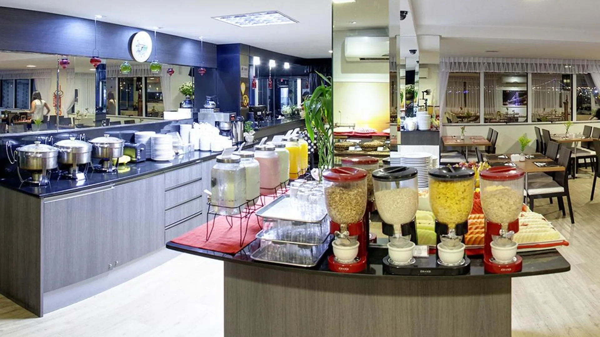Iate Hotel Centro Florianopolis 4*,
